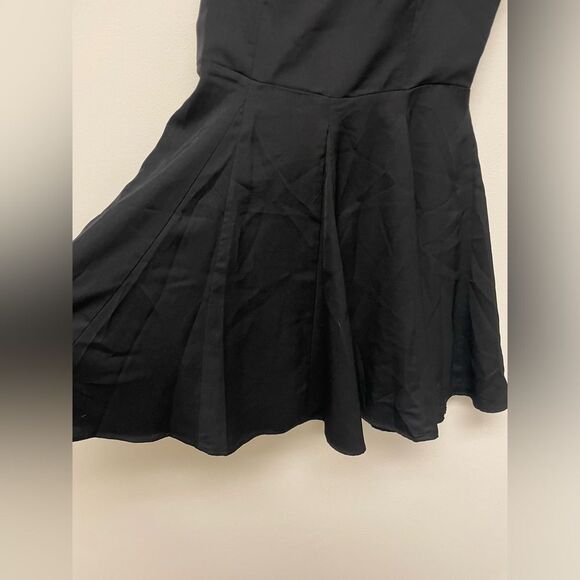 Kimchi Blue Black Notch Front Fit and Flare Mini Holiday Dress Size 6 - Picture 4 of 9